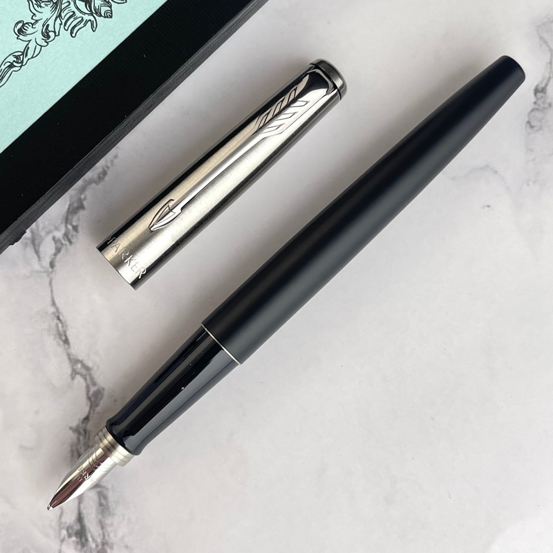 Parker Jotter Fountain Pen – Bond Street Black Medium