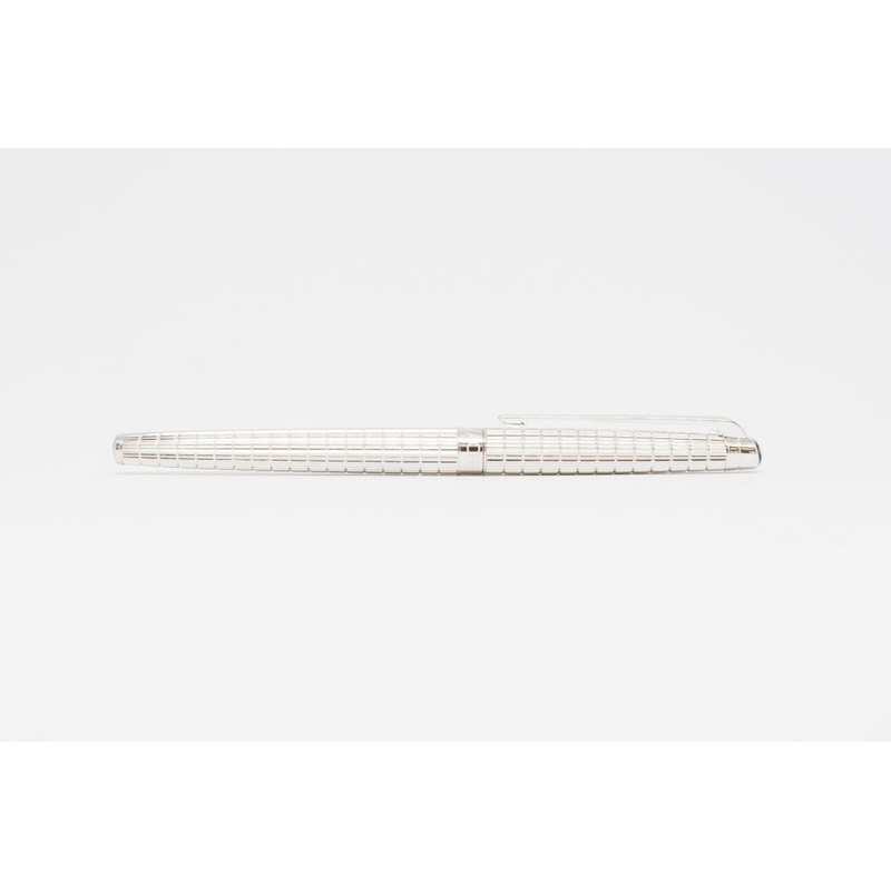 CARAN D’ACHE Lman Slim Fountain Pen – Lights F