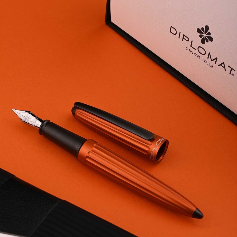 Diplomat Aero Fountain Pen – Orange Extra Fine