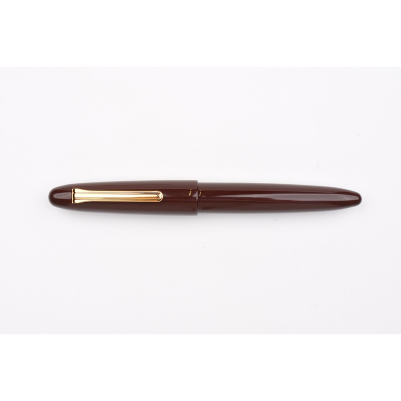 Sailor 1911 King of Pen – Color Urushi Kaga – Ebonite Fountain Pen – Maroon Medium