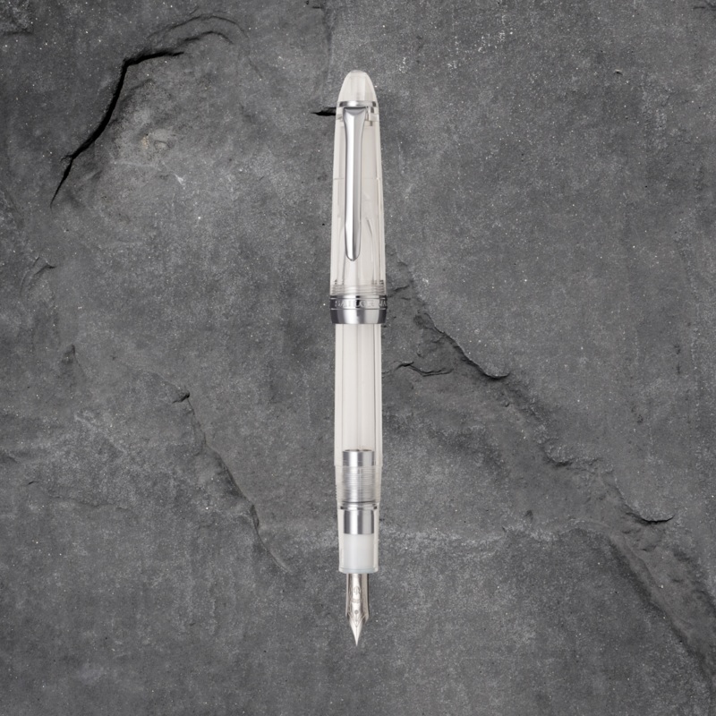 Shikiori Hisakata – Clear Demonstrator Fine