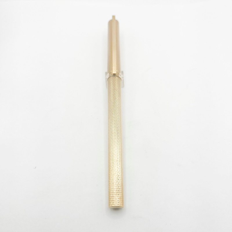 S.T. Dupont Full Covered Gold-Plated Barleycorn Classic  Fountain Pen- Medium 18kt Gold Nib