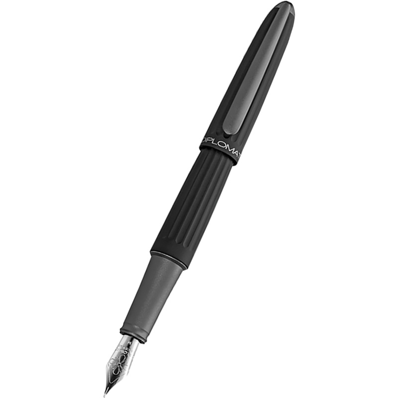 Diplomat Aero Fountain Pen – Black Extra-Fine