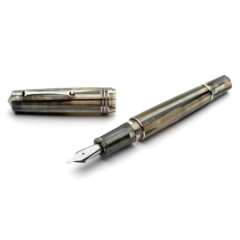 Leonardo Momento Zero Grande 2.0 Fountain Pen in Sand Stainless Steel Medium