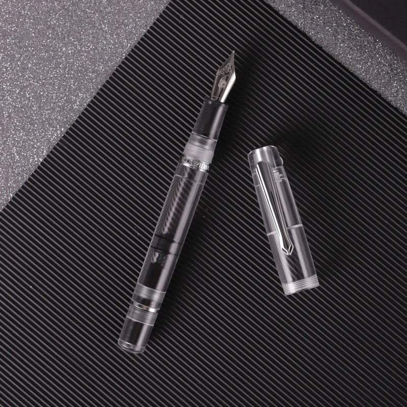 Nahvalur Original Clear Demonstrator Medium Fountain Pen