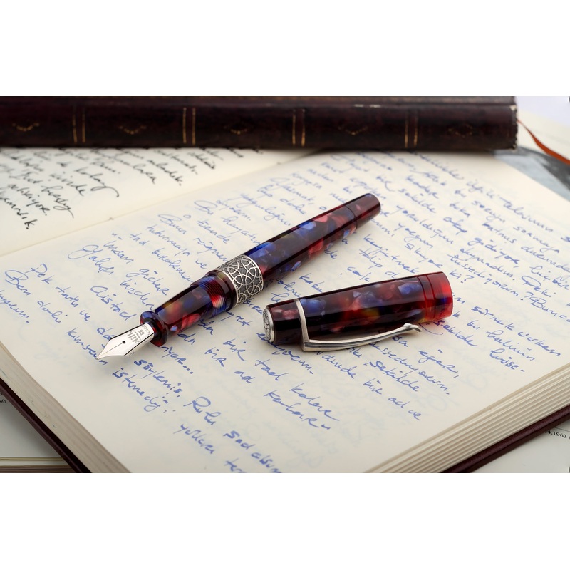 Kilk Celestial Fountain Pen – Pome