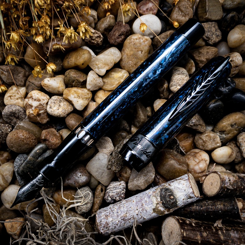 Pineider La Grande Bellezza Rocco Fountain Pen, Blue Extra Fine