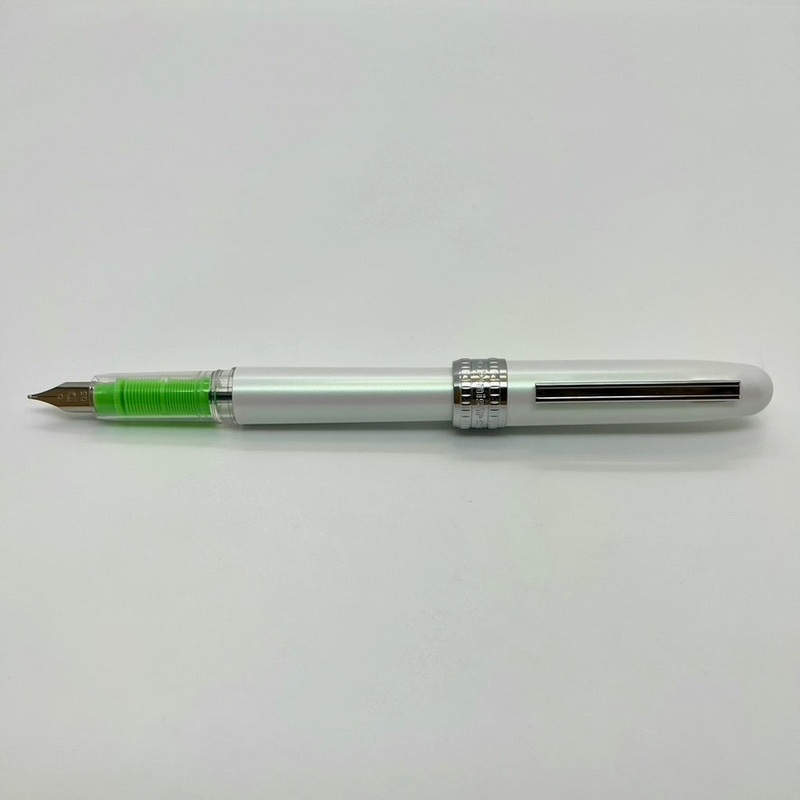 Platinum Plaisir Fountain Pen Color Of The Year 2022 Healing Green Fine