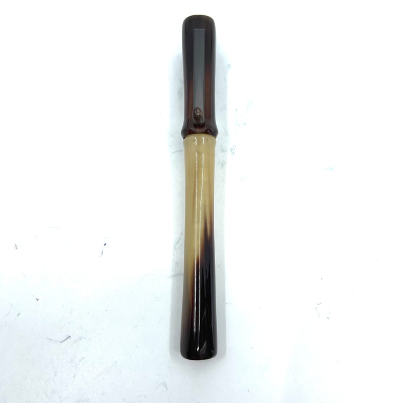 Taccia Savanna Buffalo Horn Fountain Pen