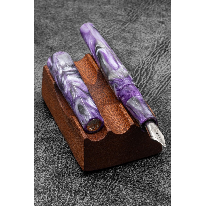 Galen X Studyo Agackakan – Fountain Pen V1 – Argent Lilac