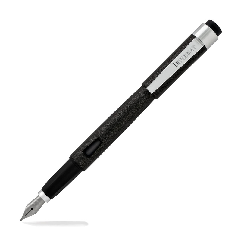 Diplomat Magnum Fountain Pen in Crow Black Medium
