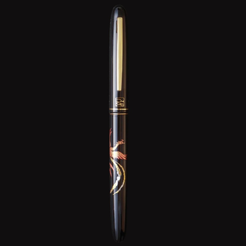 Wancher x Kuretake Kindai Maki-e Zuichou Houou Fountain Pen – Black GT