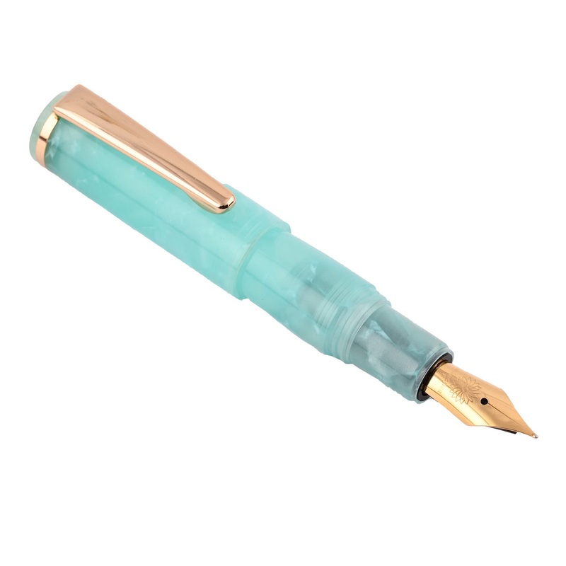 Wancher PuChiCo Fountain Pen – Tropical Green GT